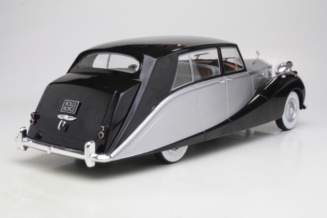 Rolls Royce silver Wraith Empress by Hooper 1956, musta/hopea - Sulje napsauttamalla kuva