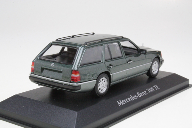 Mercedes 300TE (s124) 1990, tummanvihreä - Sulje napsauttamalla kuva