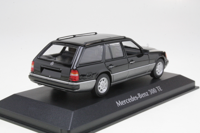 Mercedes 300TE (s124) 1990, musta - Sulje napsauttamalla kuva