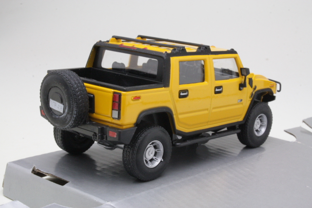 Hummer H2 Sut 4x4, yellow