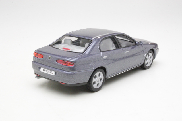Alfa Romeo 166 1998, grey