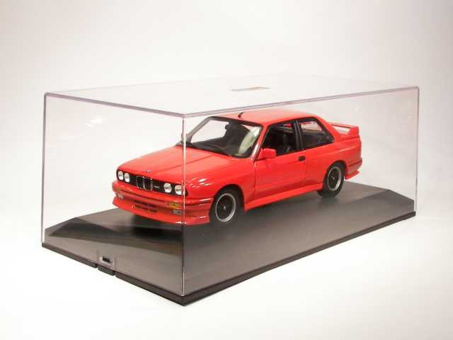 Plastic Showcase 1:18 LBH
