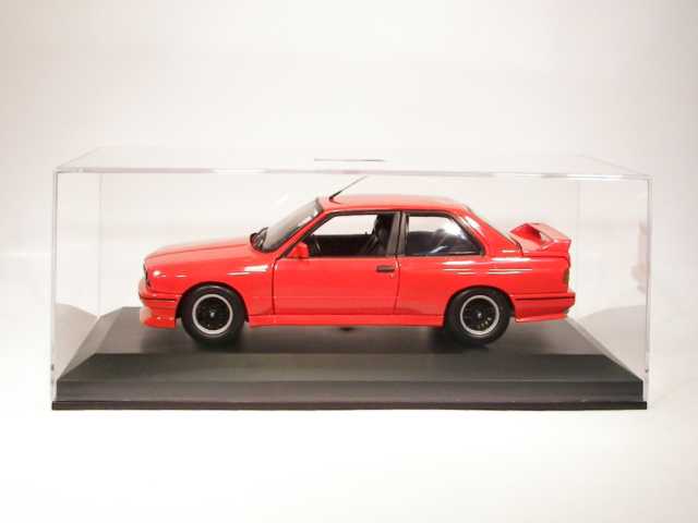 Plastic Showcase 1:18 LBH - Click Image to Close