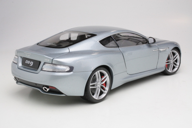 Aston Martin DB9 Coupe, light blue