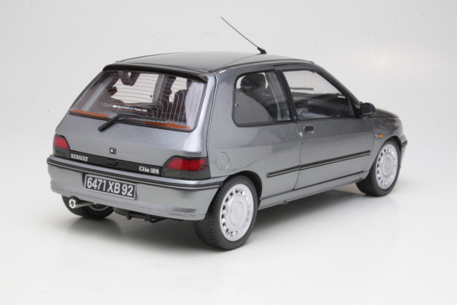 Renault Clio 16S 1991, grey