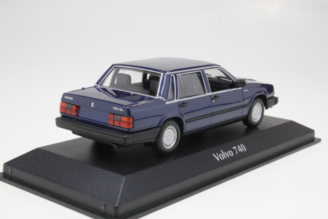 Volvo 740GL 1986, tummansininen