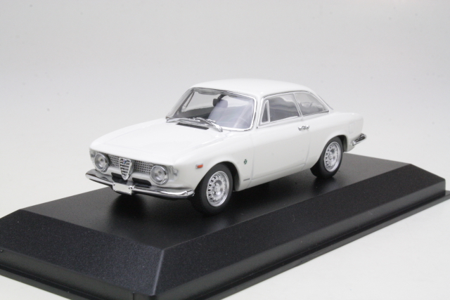 Alfa Romeo Giulia Sprint GTA 1965, valkoinen - Sulje napsauttamalla kuva