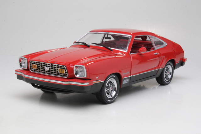 Ford Mustang Mach 1 Coupe 1973, punainen - Sulje napsauttamalla kuva