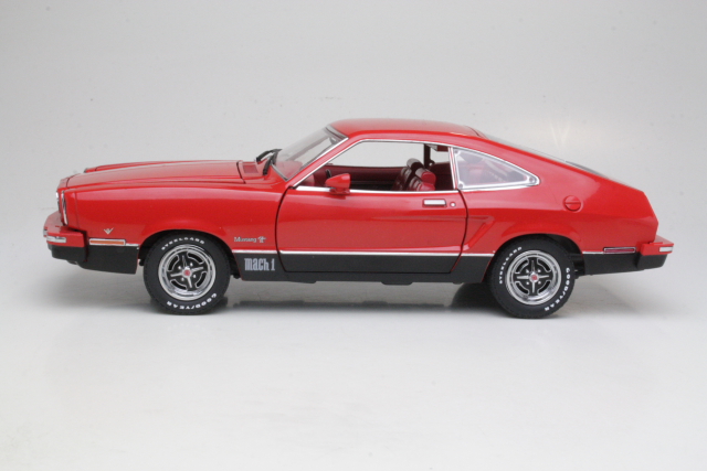 Ford Mustang Mach 1 Coupe 1973, punainen - Sulje napsauttamalla kuva