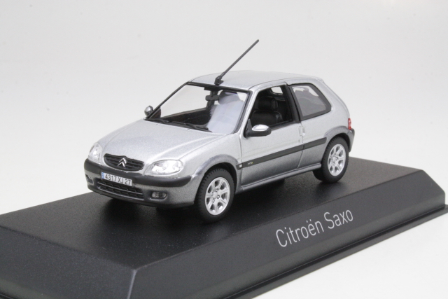 Citroen Saxo VTS 2001, hopea - Sulje napsauttamalla kuva