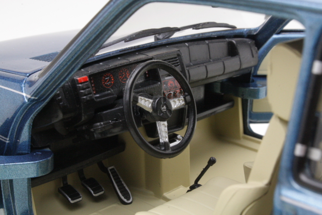 Renault 5 Alpine 1981, sininen