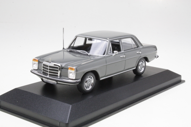 Mercedes 200 (w114/115) 1967, harmaa - Sulje napsauttamalla kuva