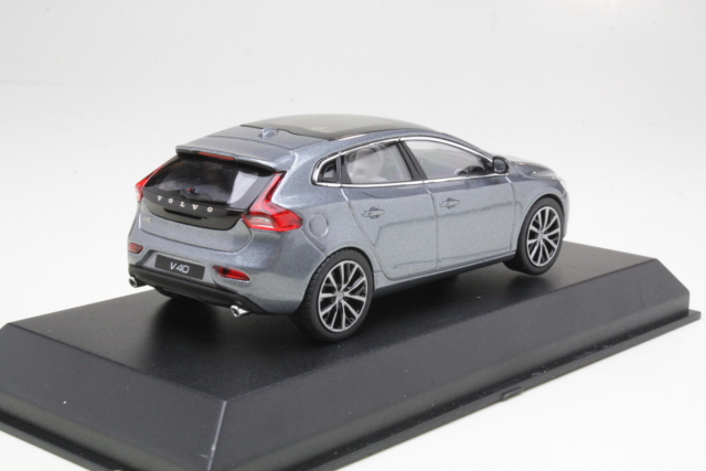 Volvo V40 2016, harmaa