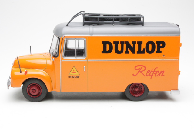 Opel Blitz 1.75T, oranssi "Dunlop"