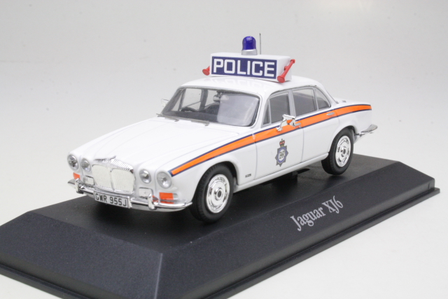 Jaguar XJ6 "British Police" - Sulje napsauttamalla kuva