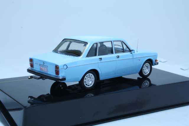 Volvo 144 1972, vaaleansininen