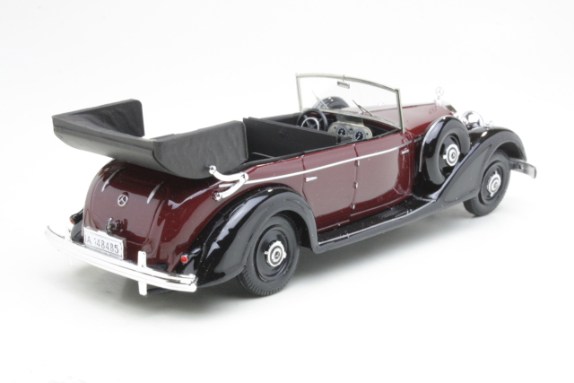 Mercedes 770 Open Cabriolet 1938, punainen/musta - Sulje napsauttamalla kuva