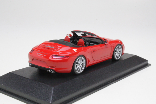 Porsche 911 Carrera 4 Cabriolet, punainen - Sulje napsauttamalla kuva