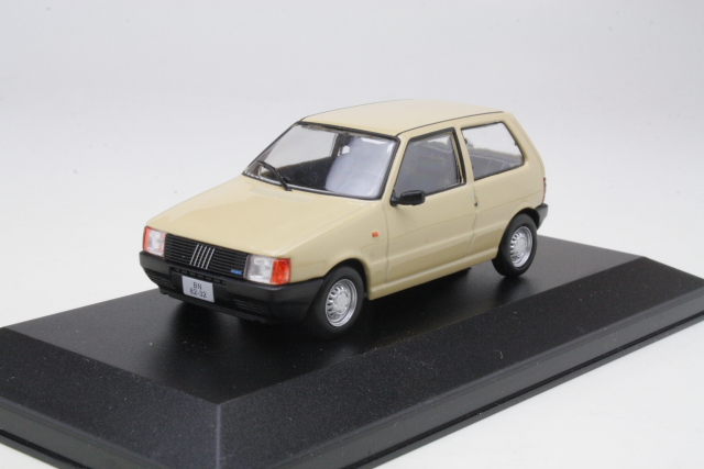 Fiat Uno 45 1987, beige - Sulje napsauttamalla kuva