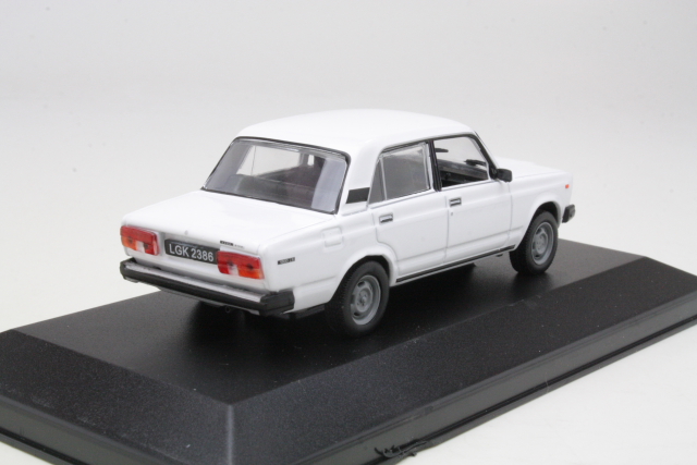 Lada 2105 1981, valkoinen