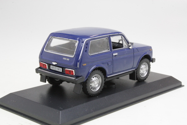 Lada Niva 1977, tummansininen