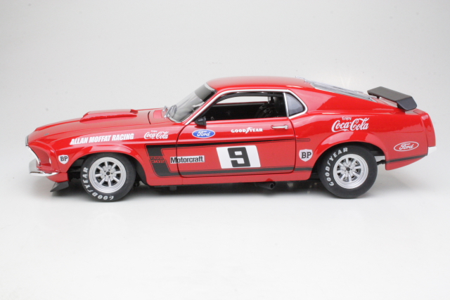 Ford Mustang Boss 302, Trans Am 1969, A.Moffat, no.9 - Sulje napsauttamalla kuva