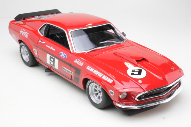 Ford Mustang Boss 302, Trans Am 1969, A.Moffat, no.9 - Sulje napsauttamalla kuva