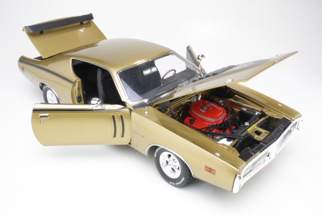 Dodge Charger R/T 1971 50th Anniversary, gold