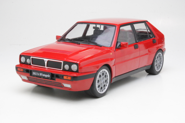 Lancia Delta HF Integrale 16V 1989, punainen