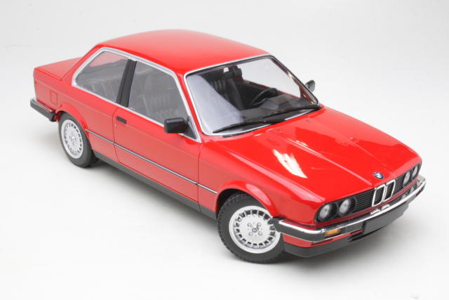 BMW 323i (e30) 1982, punainen