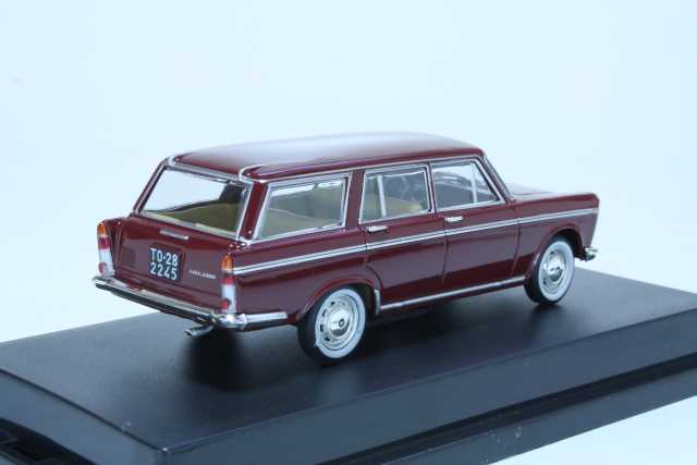 Fiat 2300 Familiare 1963, red