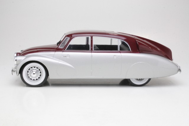 Tatra 87 1937, hopea/tummanpunainen