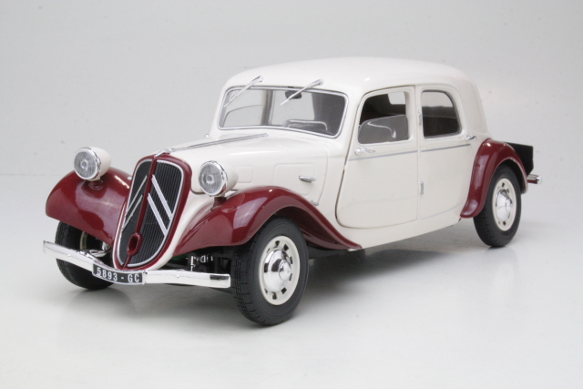 Citroen Traction 11CV 1938, beige/punainen