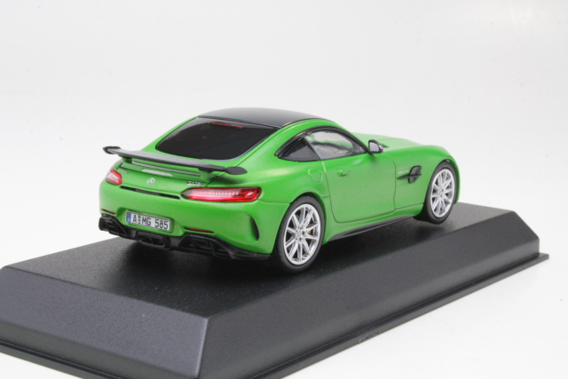 Mercedes AMG GT R 2017, vihreä