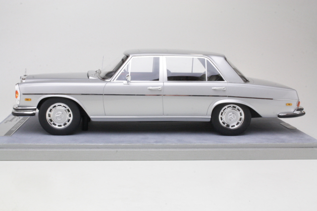 Mercedes 300SEL 6,3 1968, silver - Click Image to Close