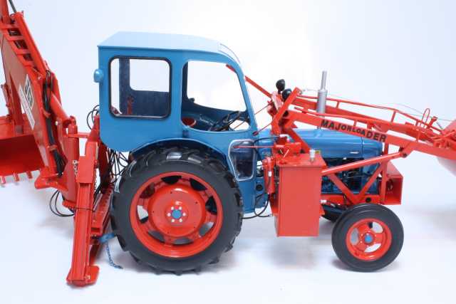 Fordson Major, JCB Frontlader + Hecklader