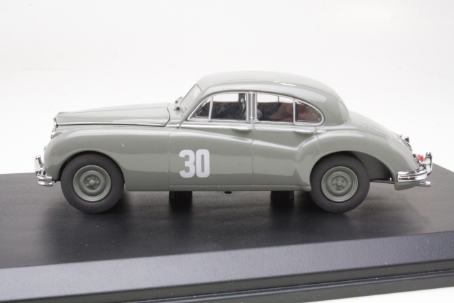 Jaguar MkVII, Silverstone 1952, S.Moss, no.30