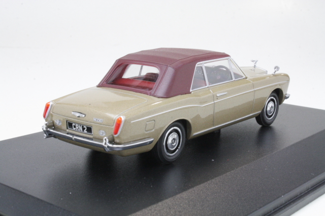 Rolls Royce Corniche Convertible, light beige/red