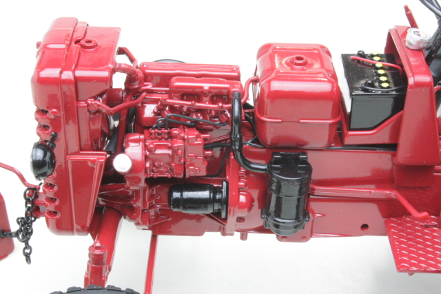 McCormick D326, punainen