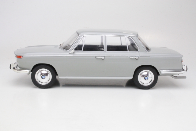 BMW 2000Ti 1966, harmaa