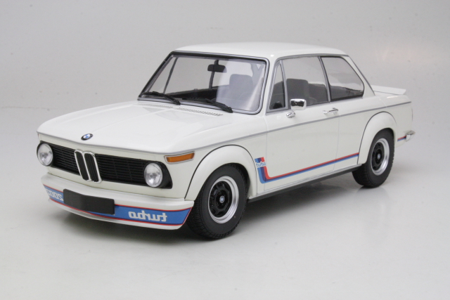 BMW 2002 Turbo 1973, valkoinen - Sulje napsauttamalla kuva