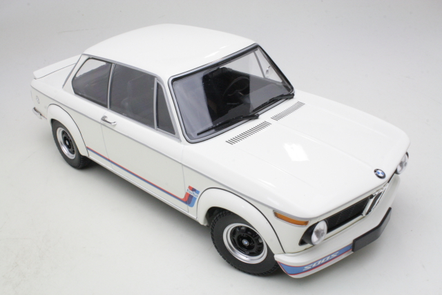 BMW 2002 Turbo 1973, valkoinen - Sulje napsauttamalla kuva