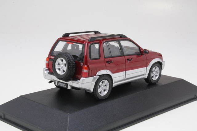 Suzuki Grand Vitara 2001, punainen/harmaa - Sulje napsauttamalla kuva