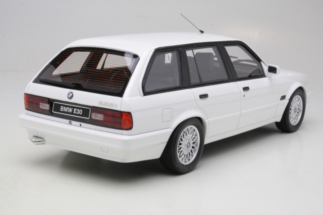 BMW 325i Touring M Pack (e30) 1991, valkoinen