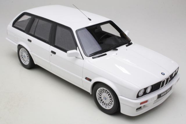BMW 325i Touring M Pack (e30) 1991, valkoinen