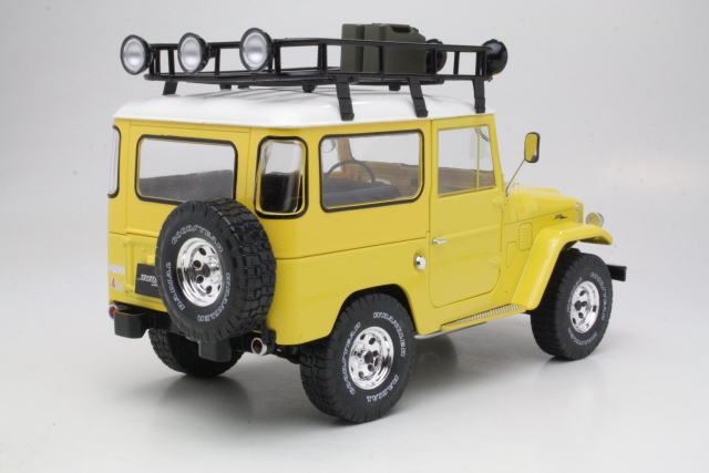 Toyota Land Cruiser FJ40 1967, keltainen/valkoinen - Sulje napsauttamalla kuva