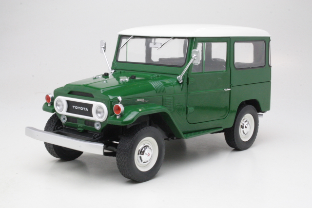 Toyota Land Cruiser FJ40 1967, vihreä/valkoinen - Sulje napsauttamalla kuva