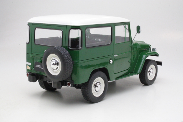 Toyota Land Cruiser FJ40 1967, vihreä/valkoinen - Sulje napsauttamalla kuva