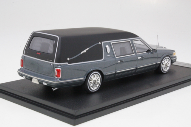 Lincoln Towncar Hearse 1997, harmaa - Sulje napsauttamalla kuva