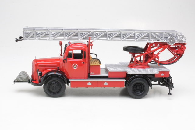 Mercedes L3500 DL17 1950 "Feuerwehr Bensheim"